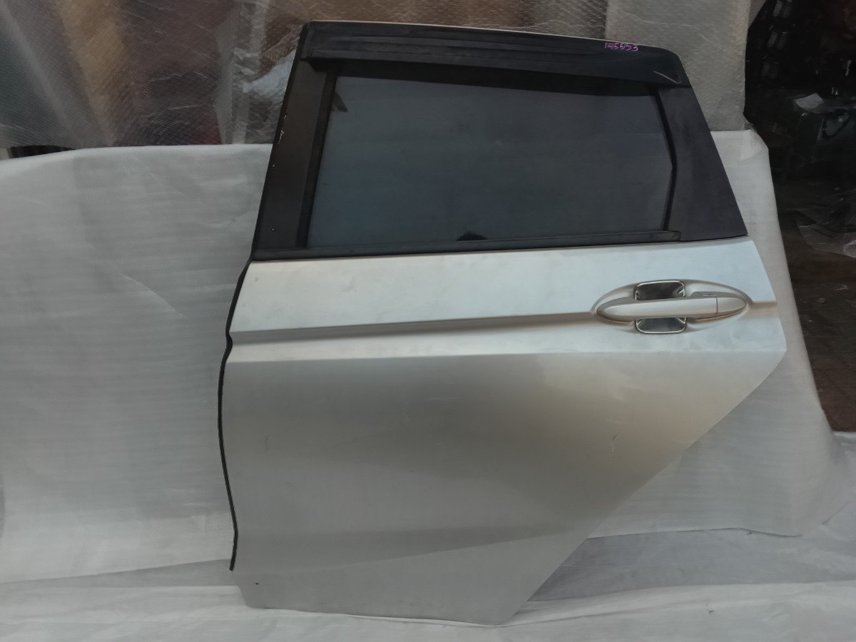 Toyota Prius ZVW30 Rear Side Door Complete LHS