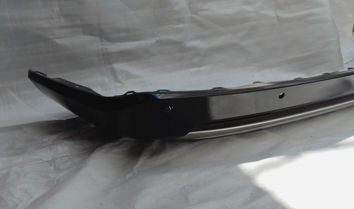 Honda Vezel RV5 Rear Bumper Lip/ Garnish