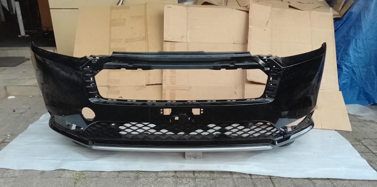 Honda Vezel RV5 Front Bumper With Lower Grill