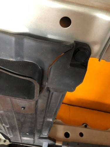 Toyota Vitz KSP130 U Panel With Bonnet Lock & Panel & Bumper Guard