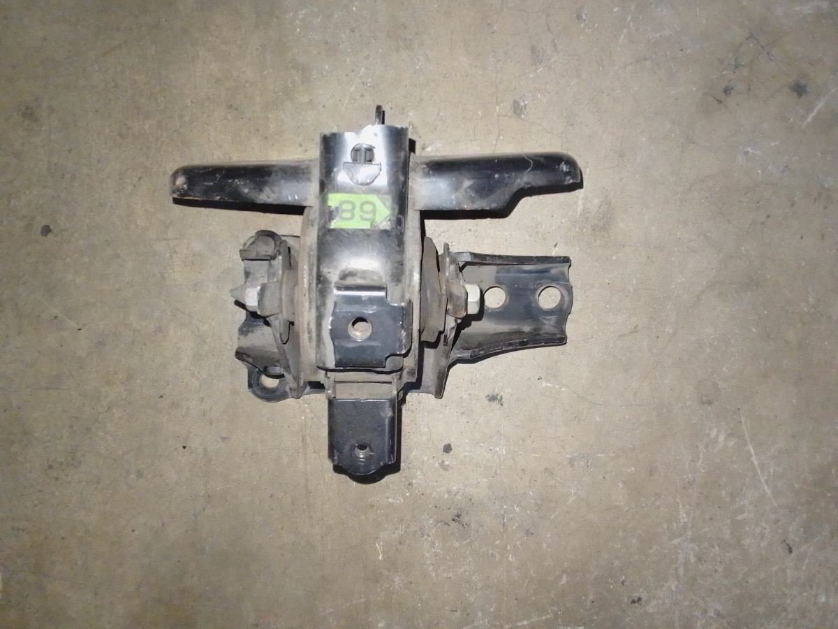 Toyota Prius Engine Mount