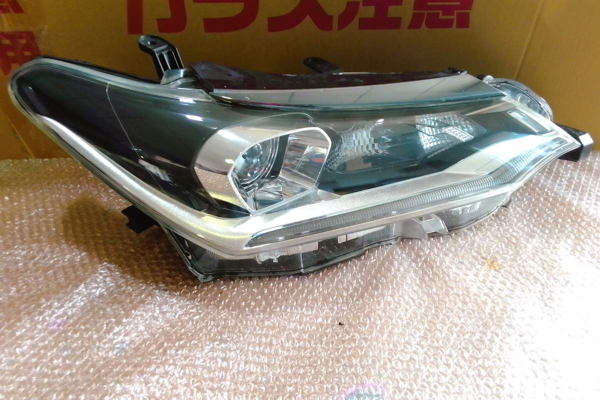 Toyota Corolla Axio NKE165 Headlamp RHS - Koito 12-597