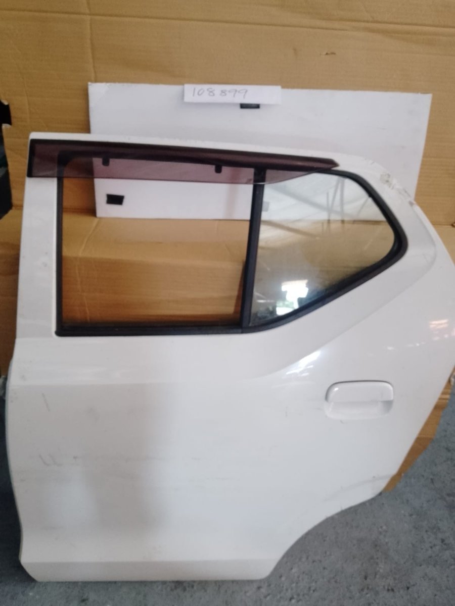 Suzuki Alto HA36S LHS rear Side door