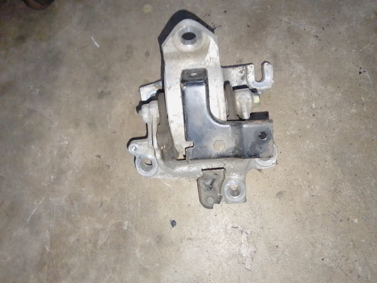Toyota Left Side Gearbox mount