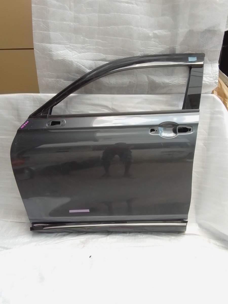 Honda Vezel RV5 Front LHS side Door