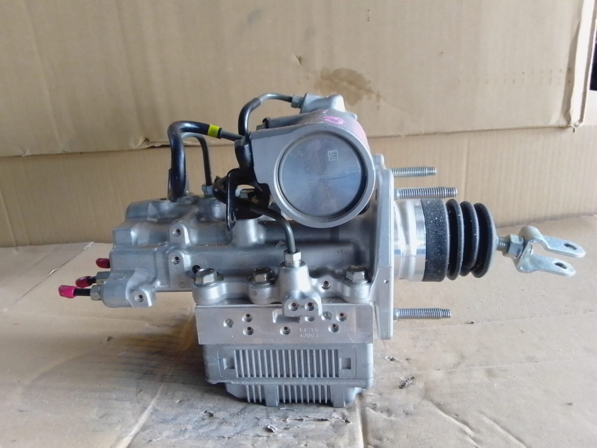 Toyota Voxy CB Abs Actuator 2014