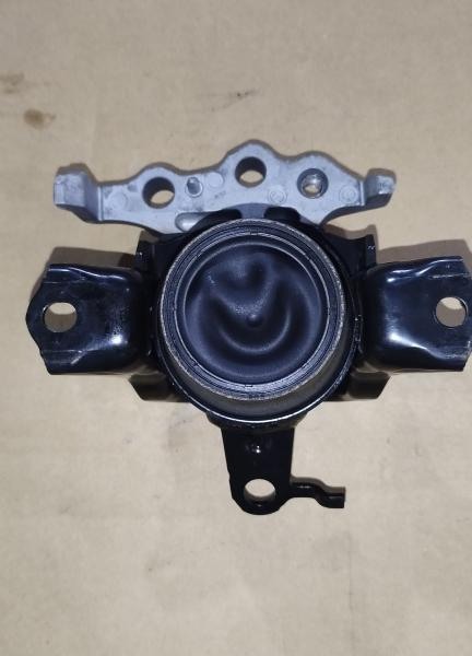 Daihatsu Mira LA350S Engine Mount