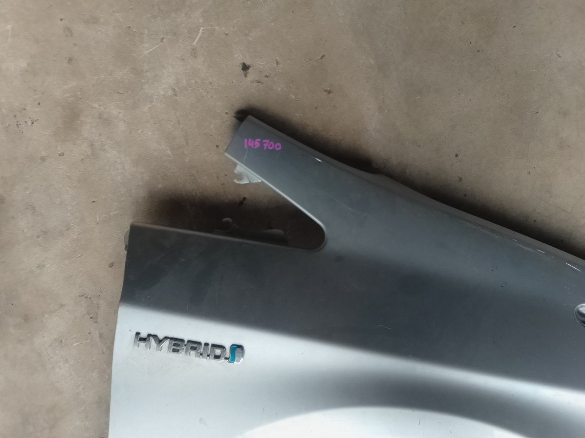 Toyota Prius ZVW30 Fender RHS