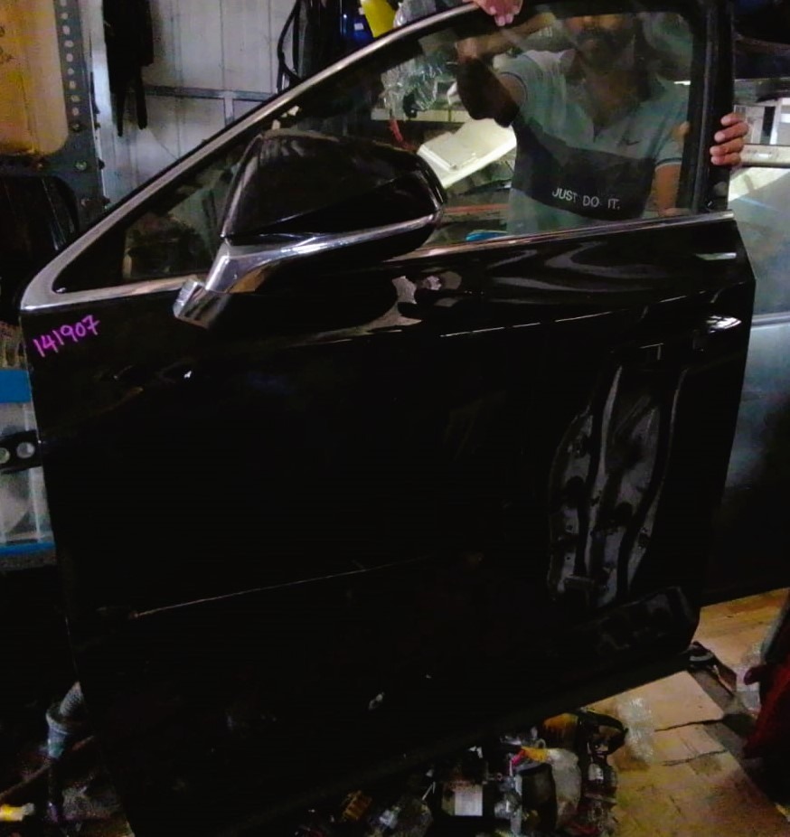 Lexus NX300H Front Door Complete LHS