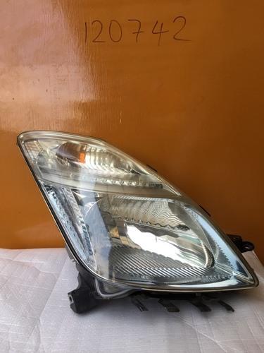 Toyota Prius NHW20 RHS Headlamp